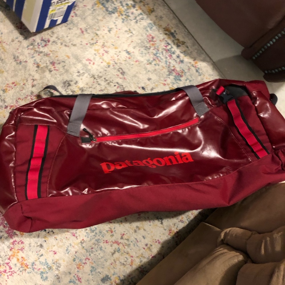 Patagonia 100L black hole duffel